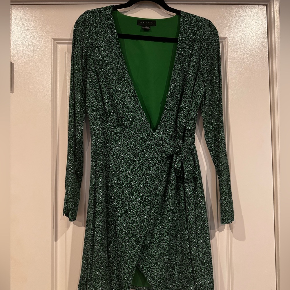 Green and blue leopard print dress